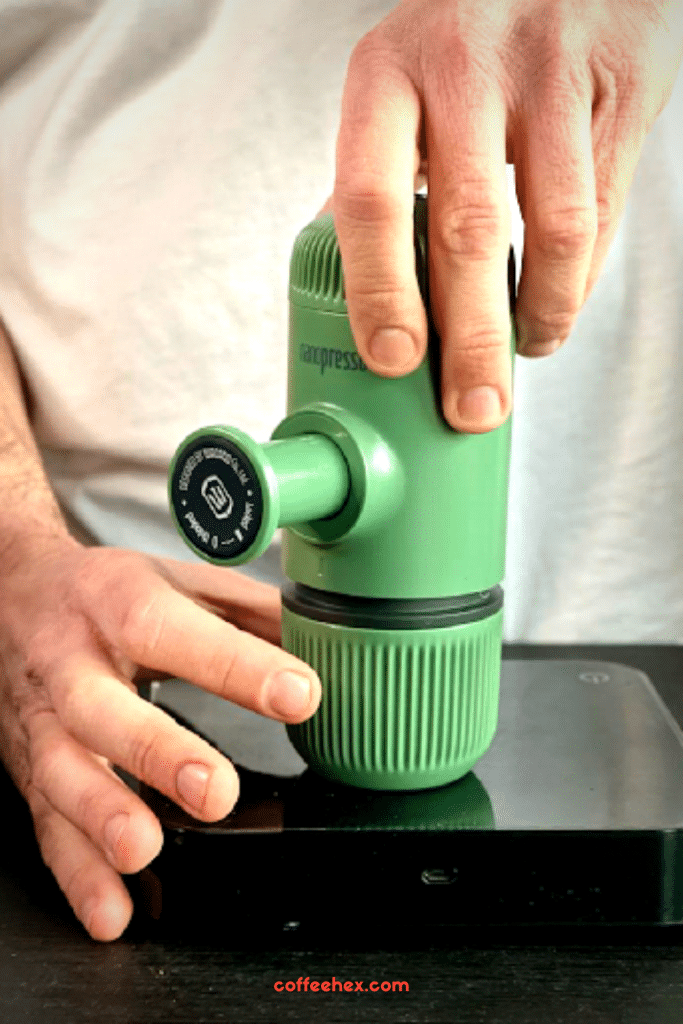 nanopresso screw cup on