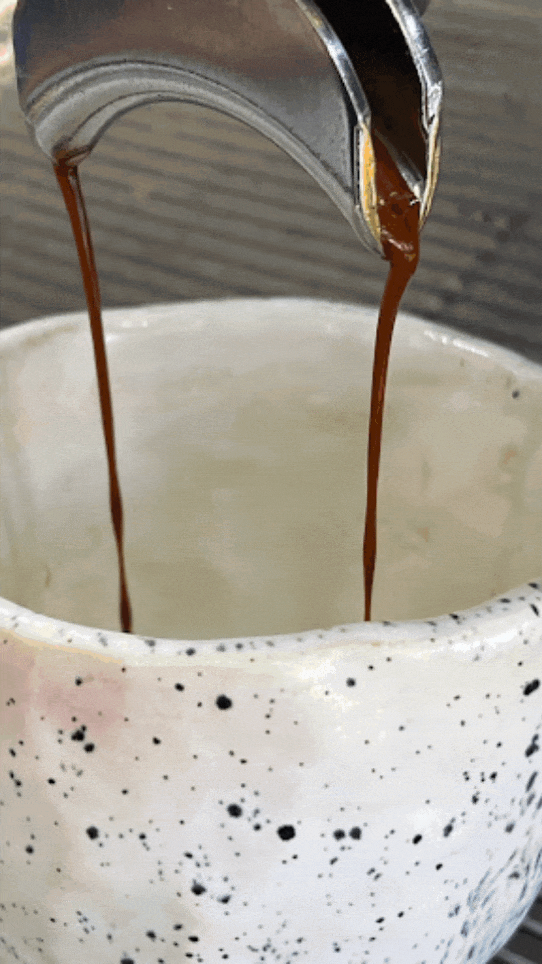 how to make a latte gif