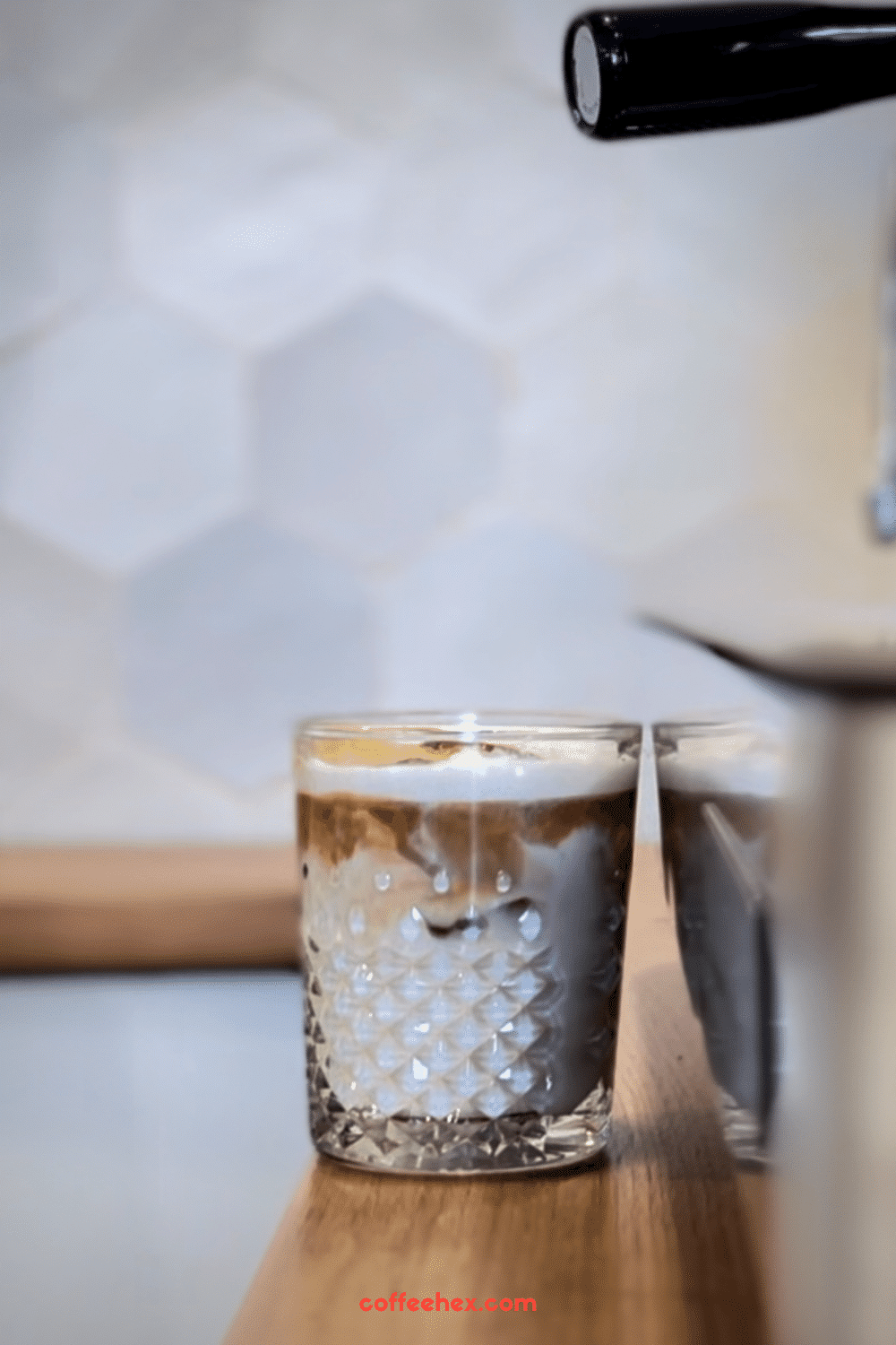 how to make an iced latte